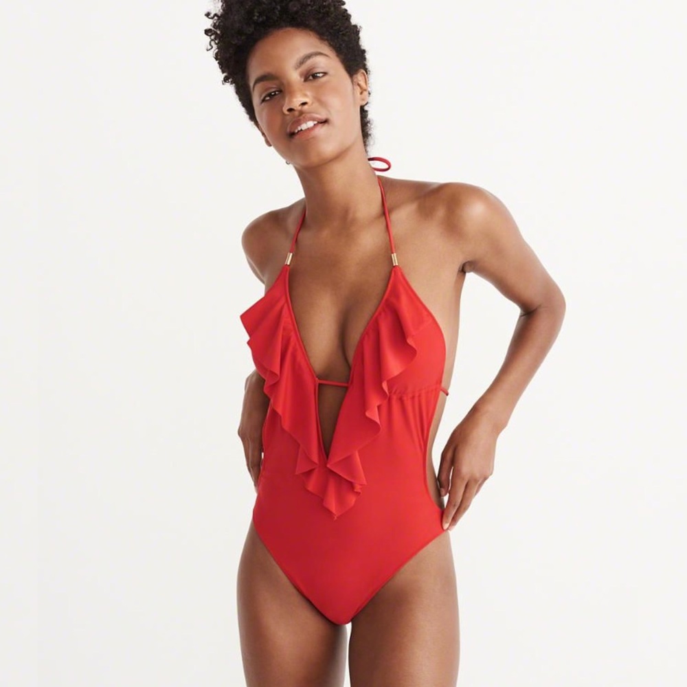 Cheeky Ruffle One Piece - Picture 5 of 8